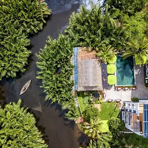 Raon Garden & Pool Hotel